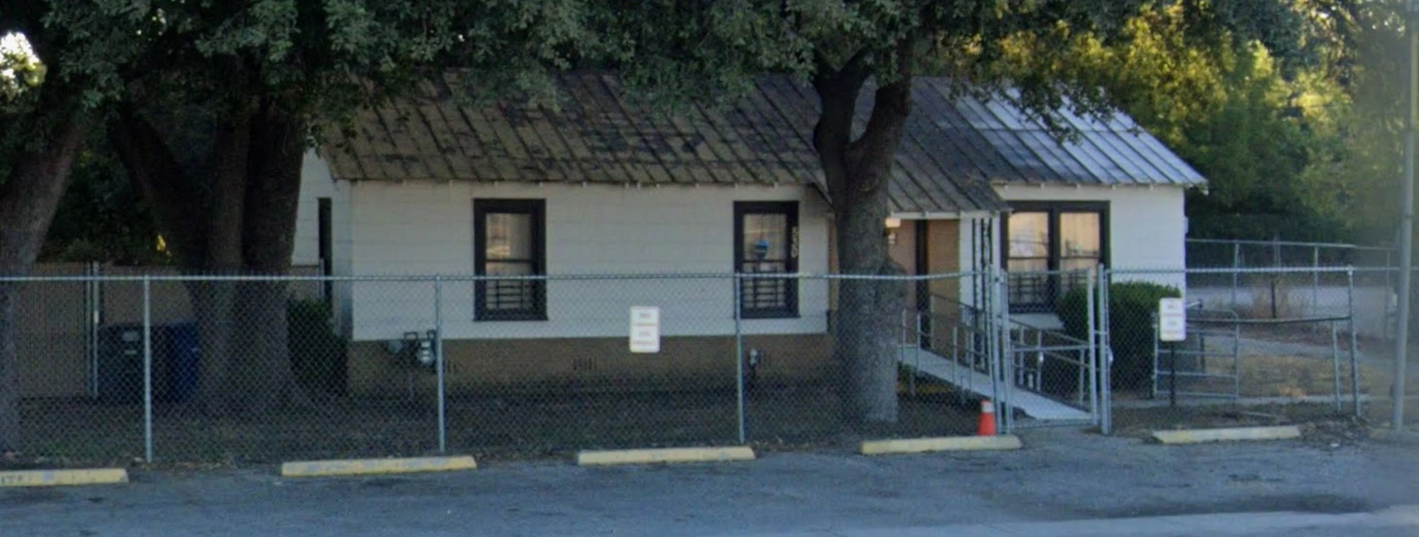Exterior view of Bilal Ibn Rabah of San Antonio San Antonio building